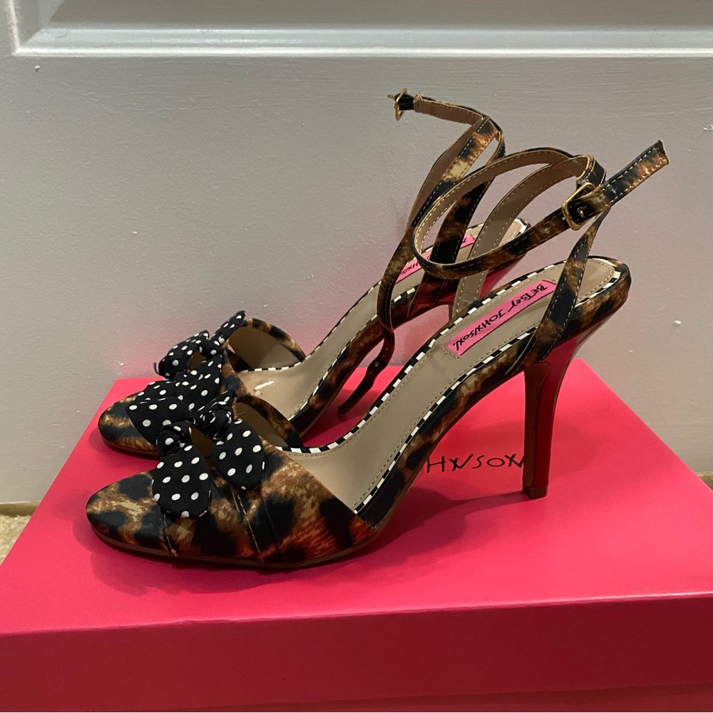 Women's Leopard Print Heels Betsey Johnson